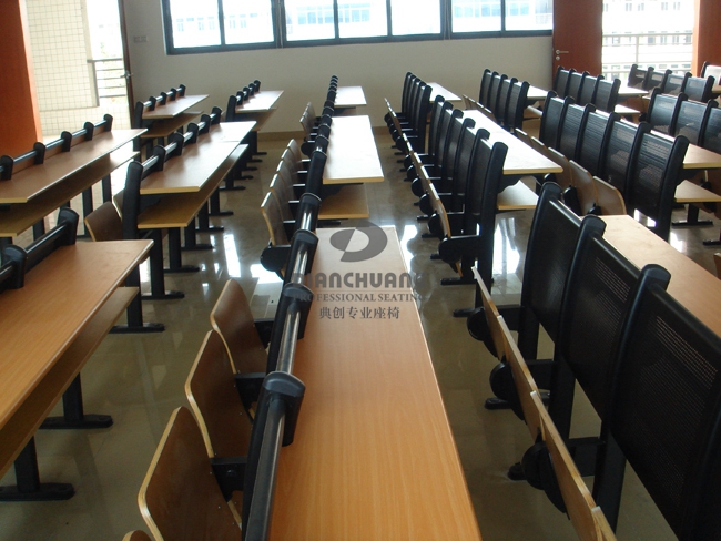 中国人民解放军军体院项目-联排课桌椅效果图